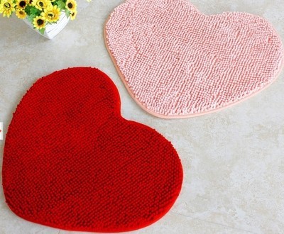 工廠直銷雪尼爾愛(ài)心地墊，打造溫馨舒適居家良品